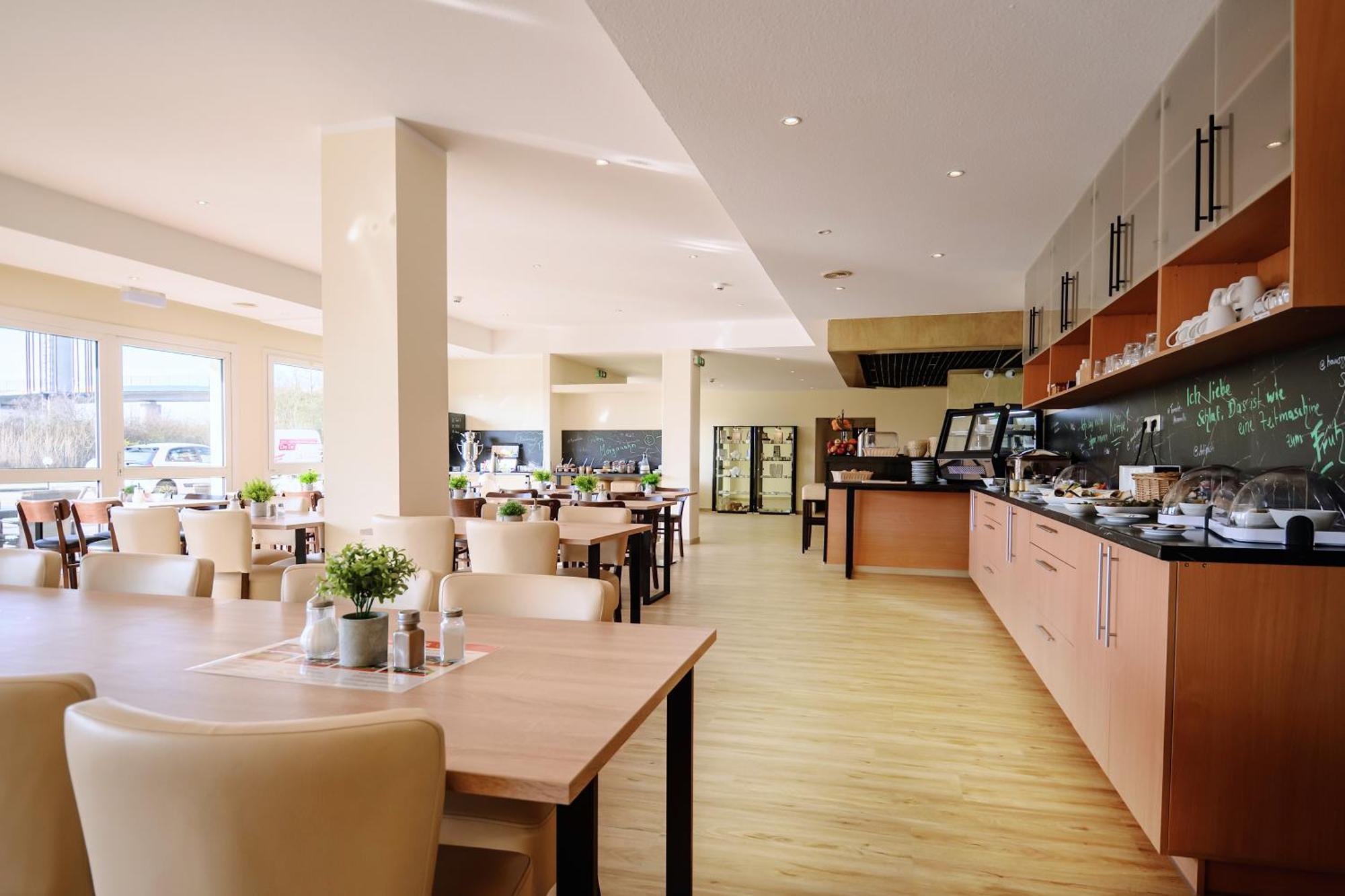 Regiohotel Leipzig West Schkeuditz Esterno foto